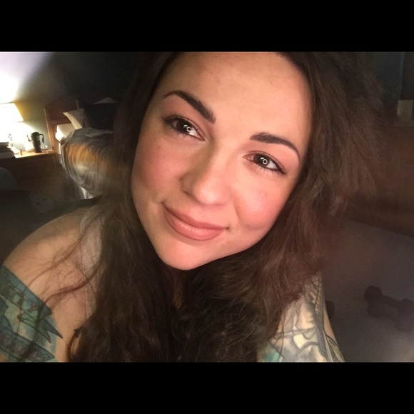 Meet your Posher, Janine - Picture 7 of 7